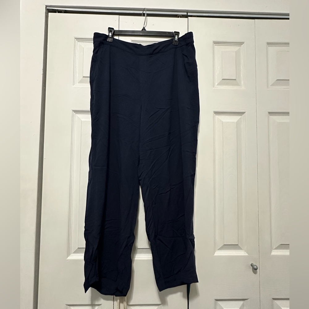 Old Navy Women's Navy Straight Leg Pants
